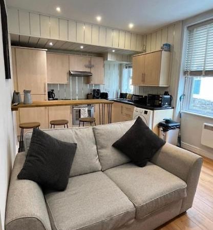 One Bedroom Apartment In The Centre Of 랜디드노 외부 사진